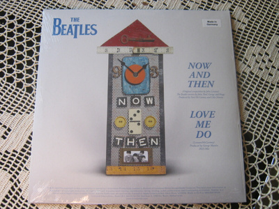 THE BEATLES NOW AND THEN RED VINYL