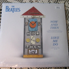 THE BEATLES NOW AND THEN RED VINYL - pikkukuva 1