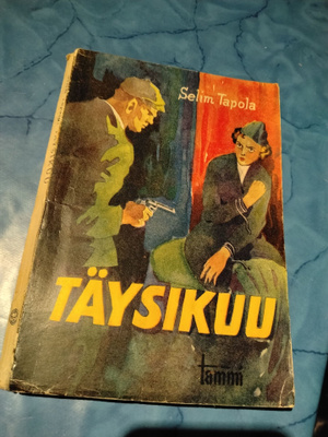 selim tapola täysikuu