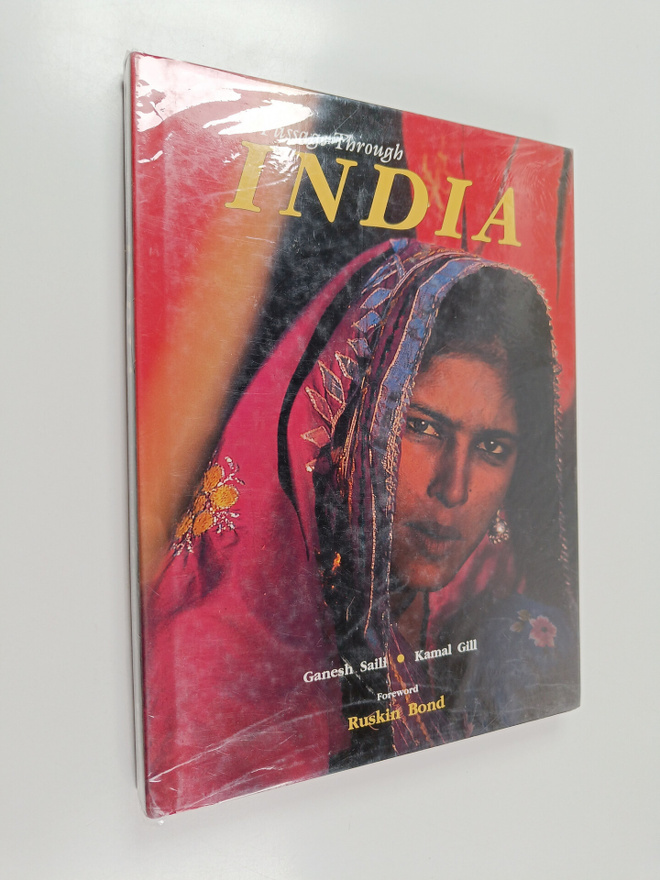 Ganesh Saili ym. : Passage Through India