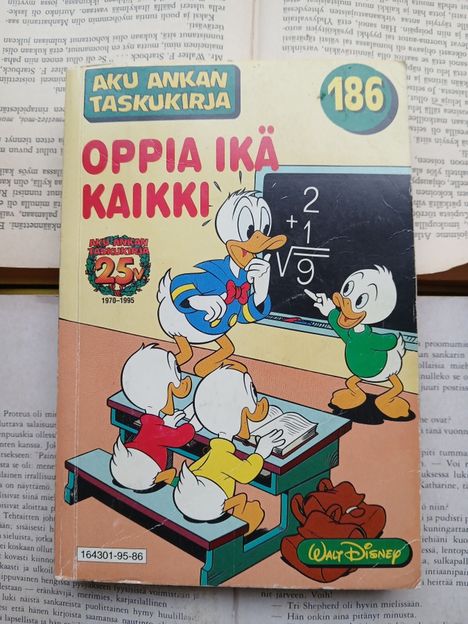 Aku Ankan taskukirja 173: Oppia ikä kaikki
