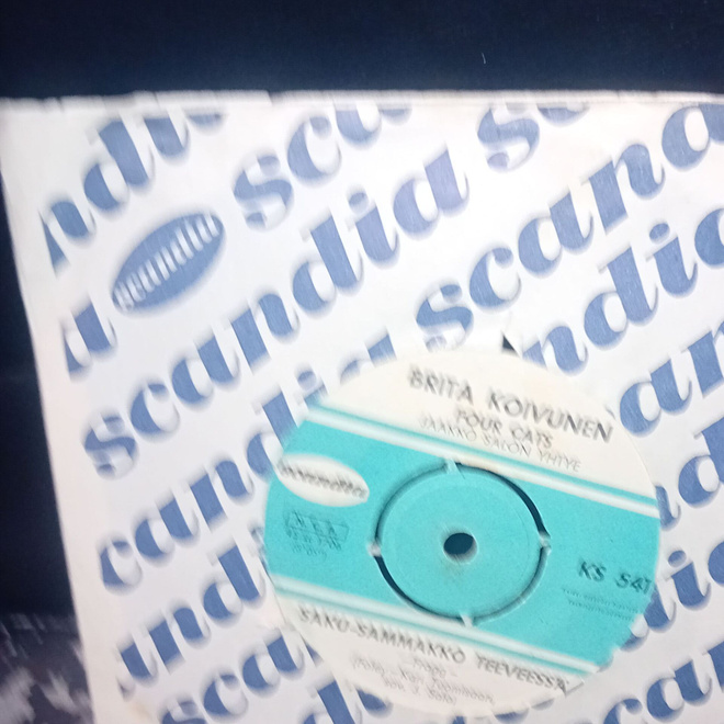 7"single Brita Koivunen Saku-Sammakko Teeveessä