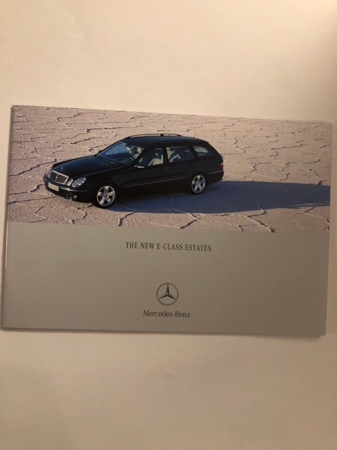 Myyntiesite - Mercedes-Benz The new E-Class Estates - 2002