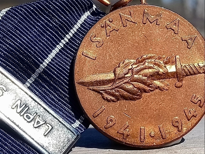 Jatkosodan muistomitali - Commemorative medal. Suunnitellut