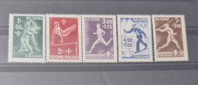 1945 URHEILUMERKKEJÄ SARJA **, LAPE 286-290