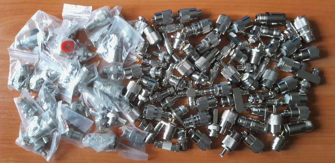 100 kpl RF Liittimiä / Adaptereita (BNC, UHF, N) UUSIA