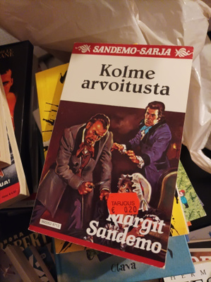 Sandemo sarja Kolme arvoitusta