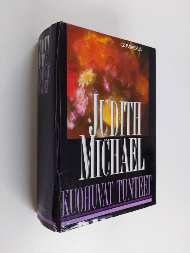 Judith Michael : Kuohuvat tunteet