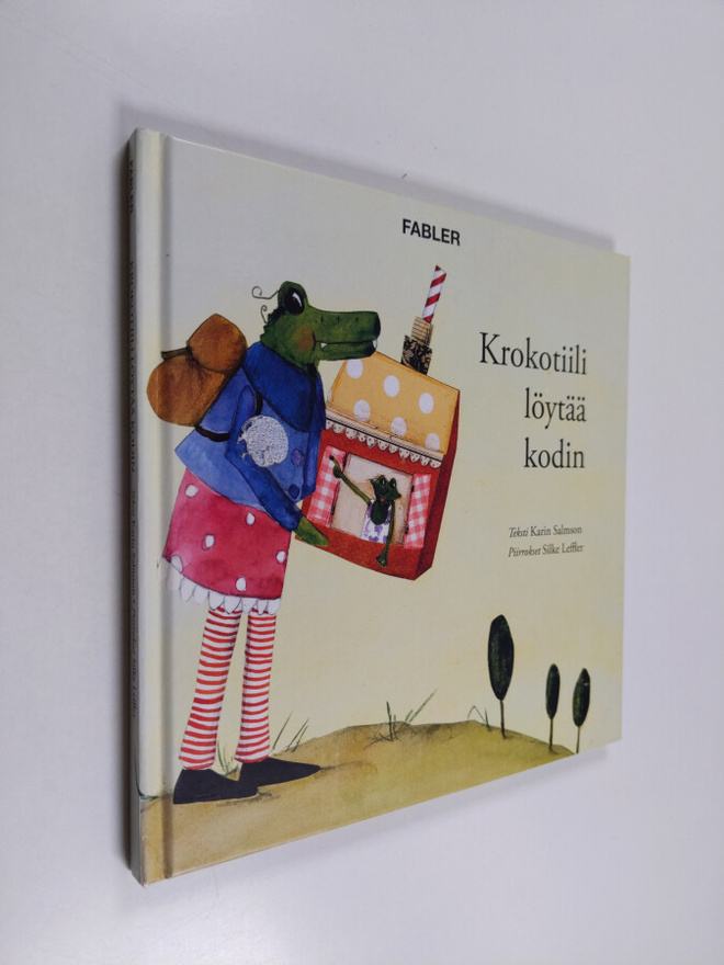 Karin Salmson : Krokotiili löytää kodin
