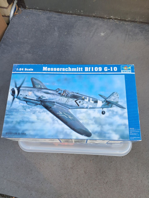 Trumpeter 1/24 Messerschmitt Bf 109 G-10