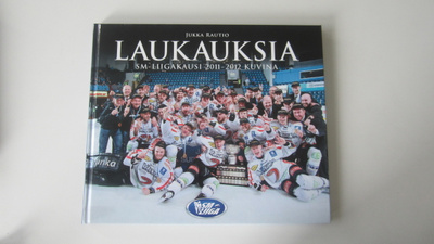 Laukauksia 2011-2012 : SM-liigakausi kuvina