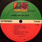 LAURIE  AND  THE  SIGHS   ::   VINYYLI  LP   1980 - pikkukuva 4