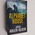 Jussi Adler-Olsen : Alphabet House - pikkukuva 1