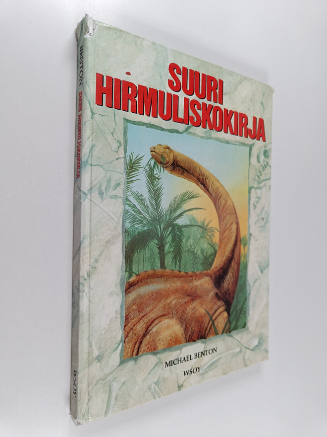 Michael Benton : Suuri hirmuliskokirja