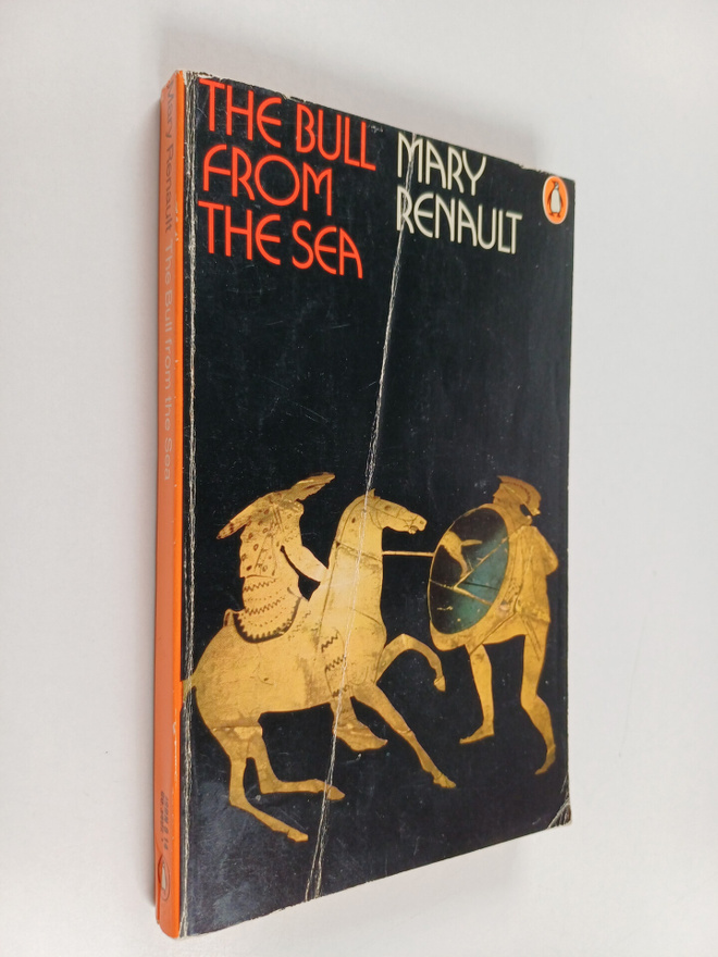 Mary Renault : The bull from the sea