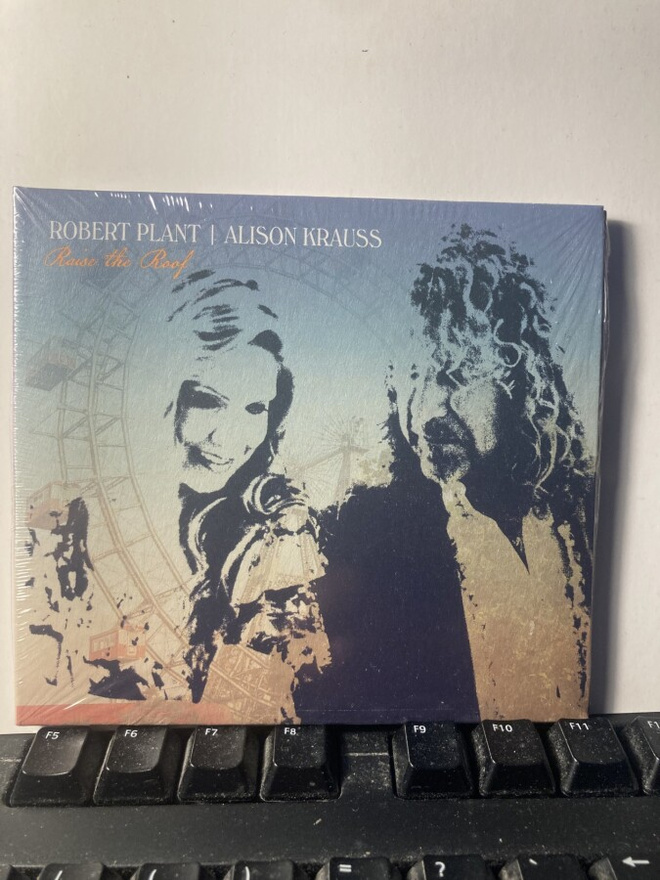 ROBERT PLANT / ALISON KRAUSS: Raise The Roof, CD, muoveissa
