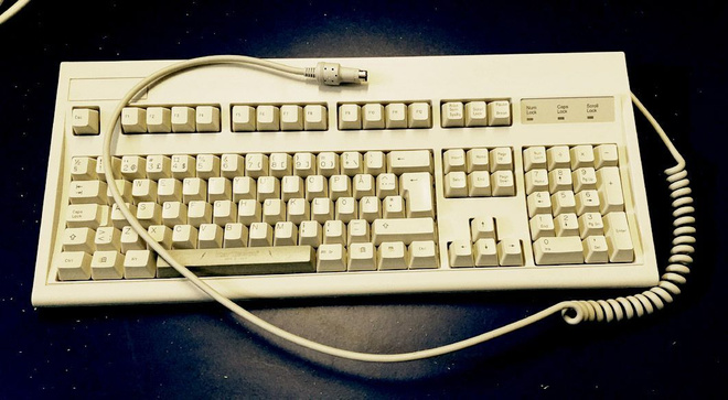 Keytronic näppäimistö