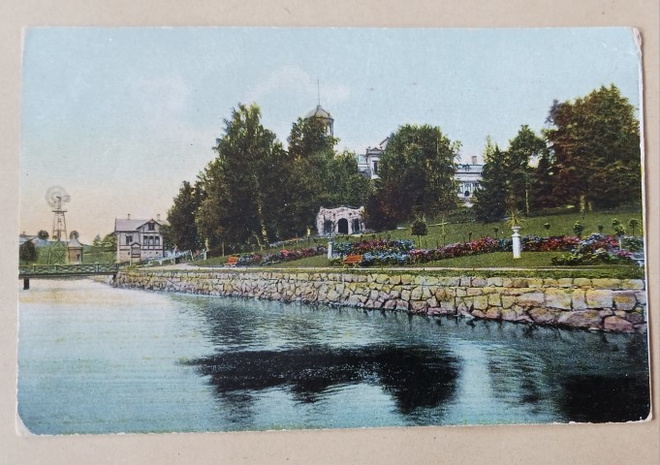 Hämeenlinna, Karlbergin rantaa, tuulimylly, väripk, ei p.