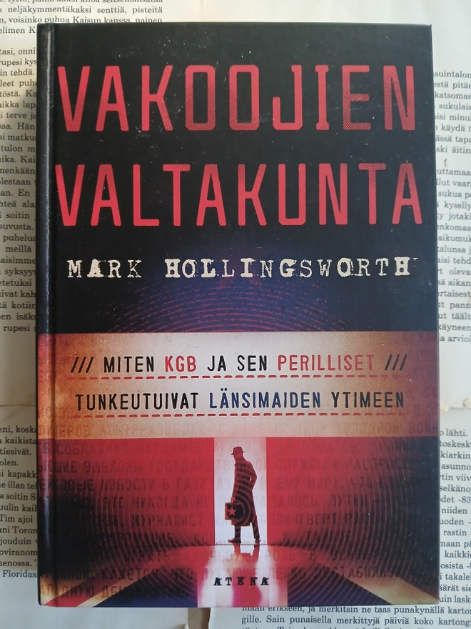 Mark Hollingsworth - Vakoojien valtakunta (sid.)