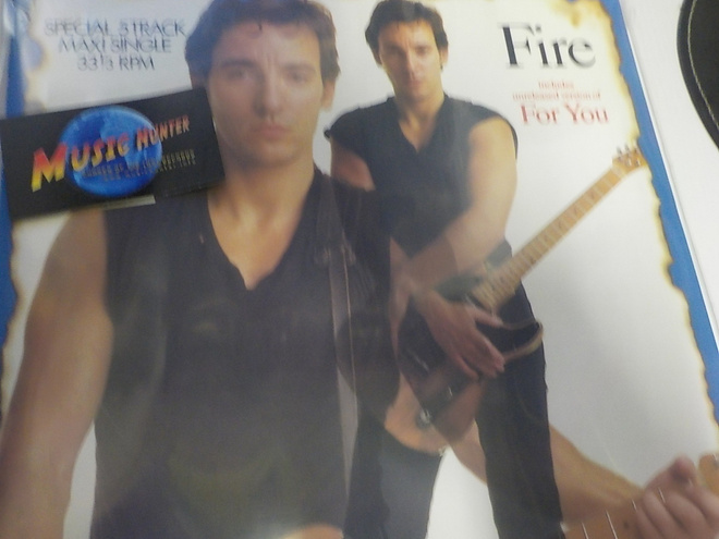 BRUCE SPRINGSTEEN - FIRE M-/M- 5 TRACK MAXI SINGLE