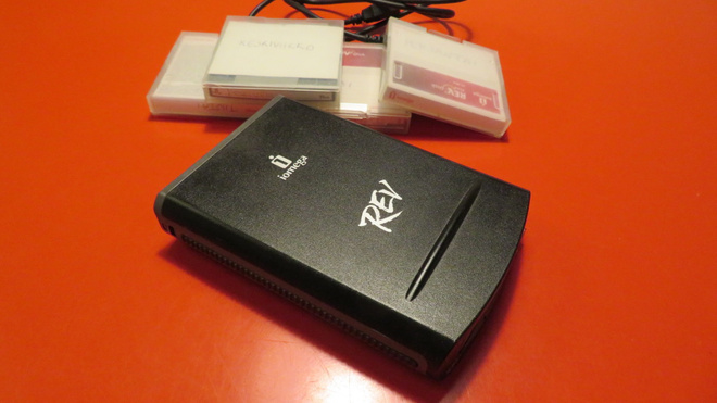 Iomega REV-USB 35GB ja 5 kasetitta