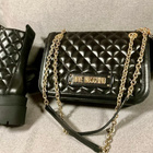 LOVE MOSCHINO tikattu musta laukku ketjuhihna - pikkukuva 1