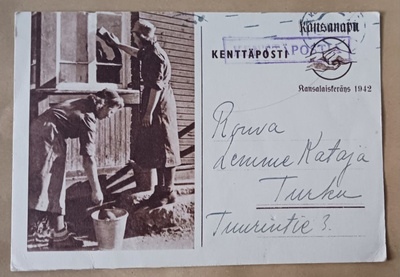 Lotat pesemässä ikkunoita, Kenttäpostia p. 1942