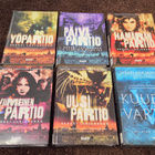 Varjojen Valtakunta kirjasarja 1-6 Sergei Lukjanenko - pikkukuva 1
