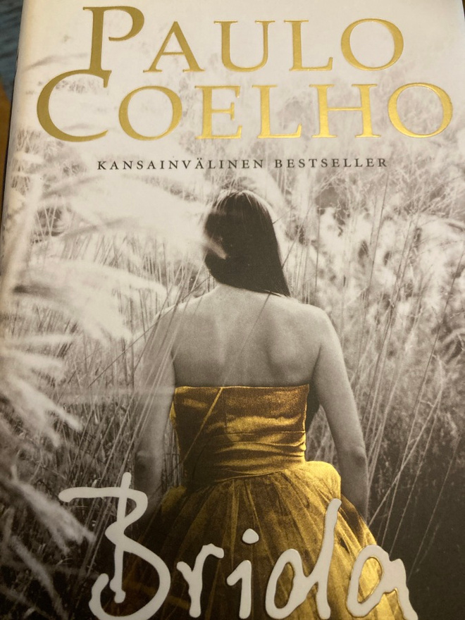PAULO COELHO: BRIDA Kertomus vapaudesta