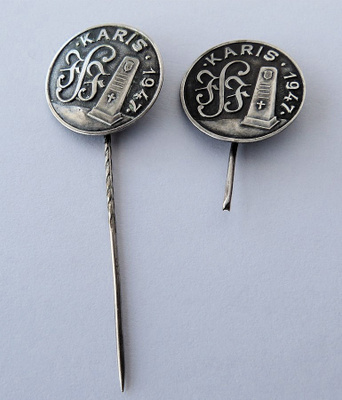 Tuntematon rintanerkki: KARIS 1947