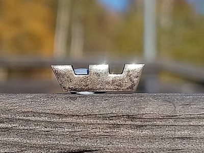 Arabia Hopeinen merkki Kahdella leimalla. Halkaisija - 13 mm