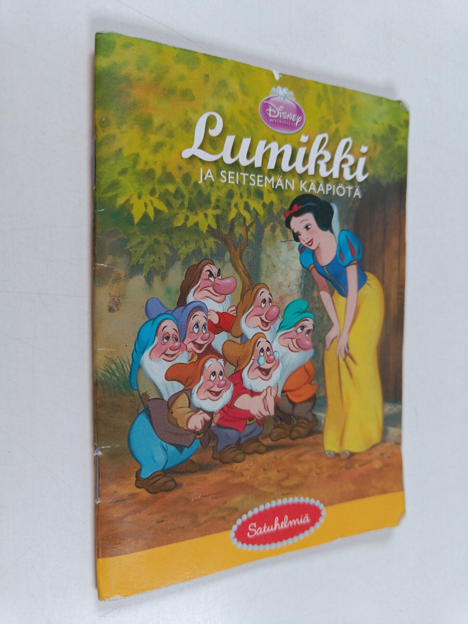 Lumikki ja seitsemän kääpiötä