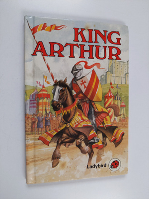 Joan Collins : King Arthur