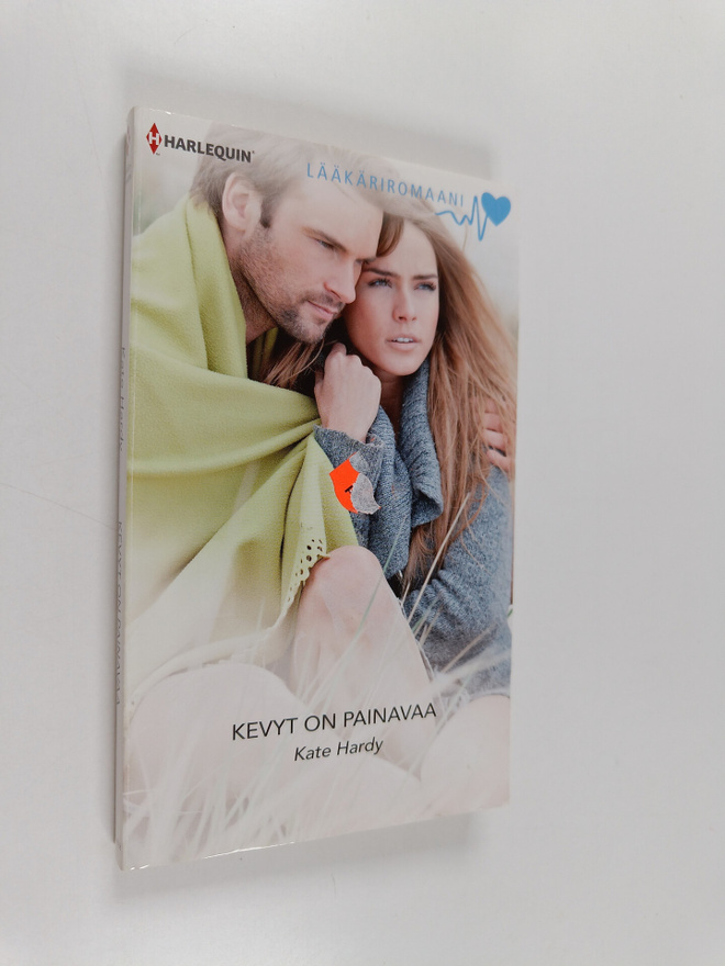 Kate Hardy : Kevyt on painavaa