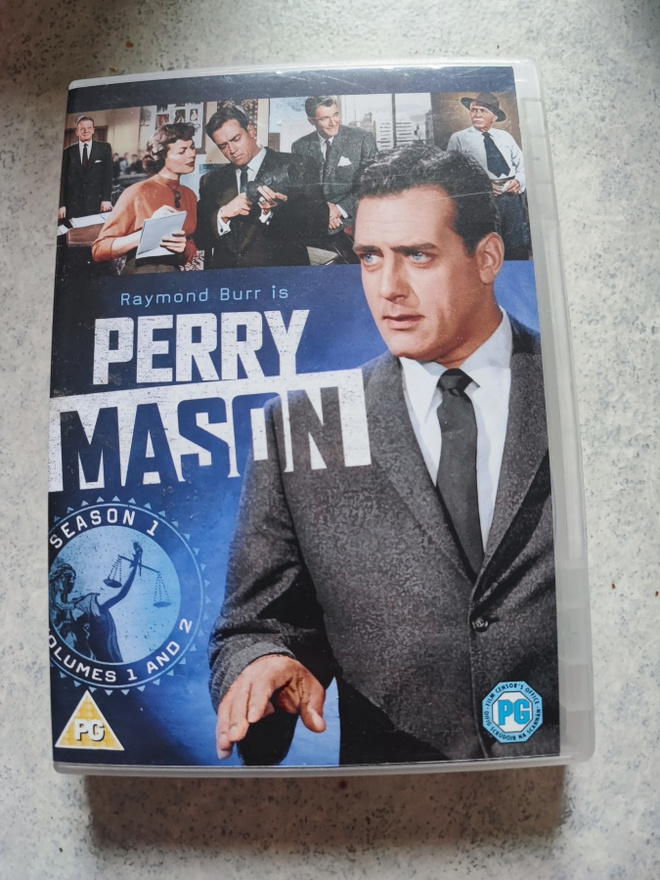 Perry Mason 1. tuotantokausi 10 levyä