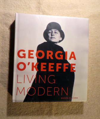 GEORGIA O'KEEFFE: Living modern KIRJA - Engl, Kovak, 320s.