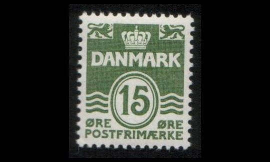 Tanska 410y ** Aaltoviiva 15 öre tumm.vihr. y-paperi (1963)