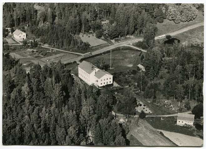 Salo Särkisalo Kansakoulu ilmakuva, kulkenut 1961