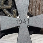 Sururisti kaatuneen omaiselle/ 4 th class with swords in bla - pikkukuva 4