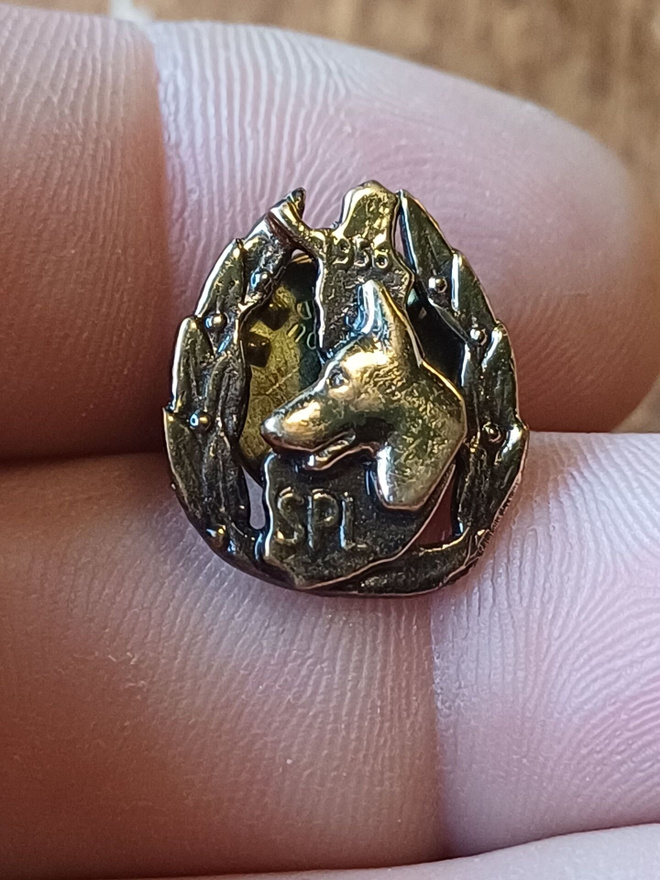 SPL 1956 pinssimerkki