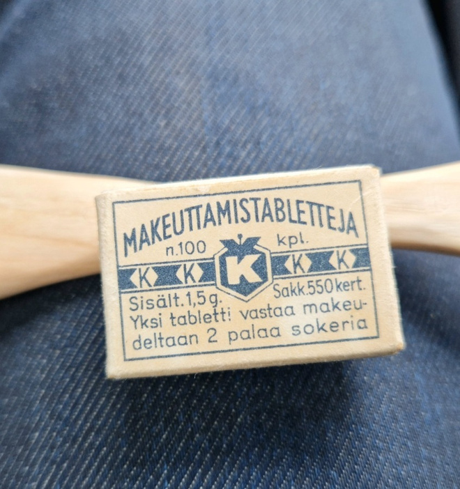 Makeuttamistabletteja Kesko tyhjä laatikko.1940 luvulta