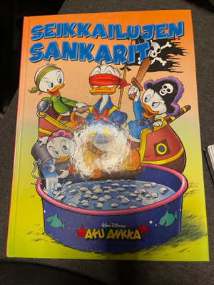 Aku Ankka: Seikkailujen sankarit kirja