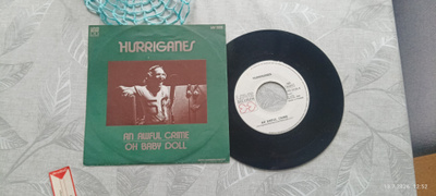 Hurriganes single An Awful Crime/OhBabyDoll