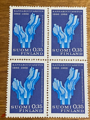 KANAKOULUASETUKSEN 100-VUOTISJUHLA NELIÖ**