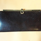 VINTAGE KÄÄRMEENNAHKA CLUTCH. PIKKULAUKKU. - pikkukuva 1