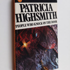 Patricia Highsmith : People who knock on the door - pikkukuva 1