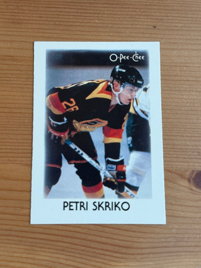 1987-88 O-Pee-Chee Minis #40 Petri Skriko