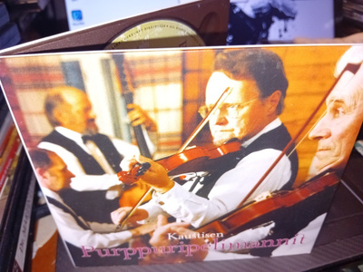 CD Kaustisen Purppurapelimannit Santerin kahvilassa