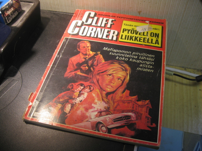 Cliff Corner 4/80 Pyöveli on liikkeellä
