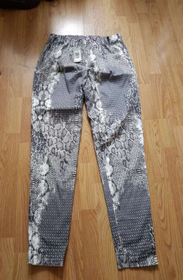 Uudet Lindon newchapter housut koko 44